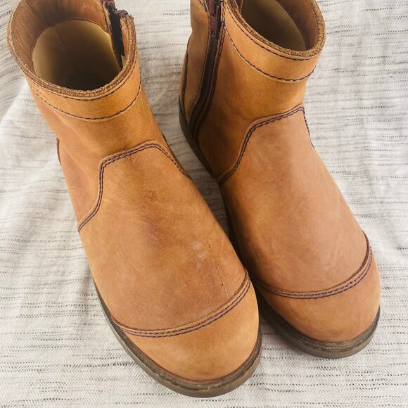 Gudren Sjoden Tan Leather Winter Boots Ankle Booties Minimalist Utilitarian 8.5 - Picture 2 of 8